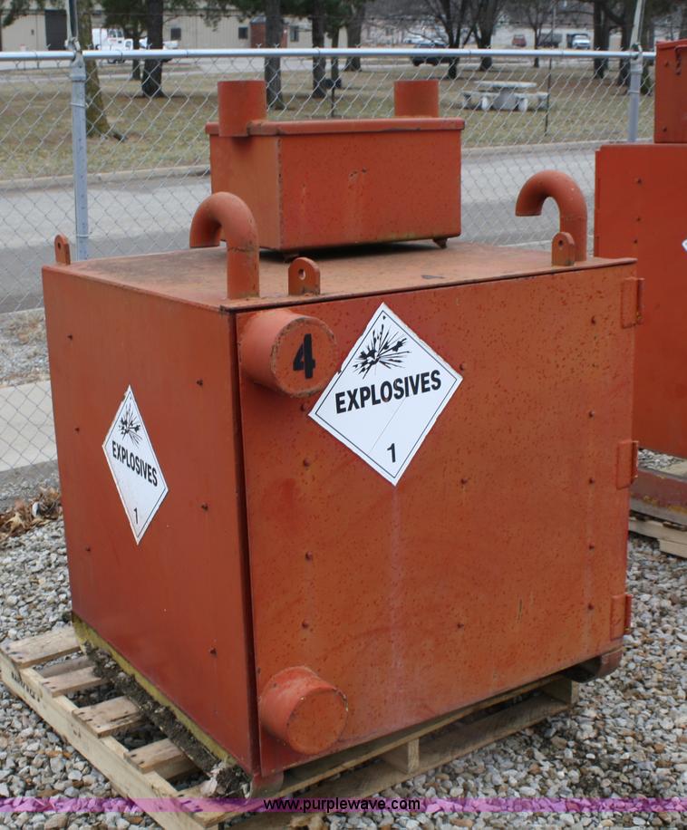 image for item 5090 Explosive boxes