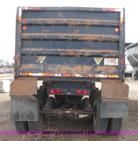 image for item 5395 2004 Western Construction Components STR26-1/4F 26' end dump trailer