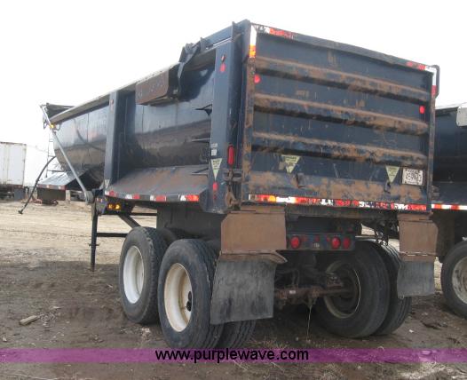 image for item 5395 2004 Western Construction Components STR26-1/4F 26' end dump trailer