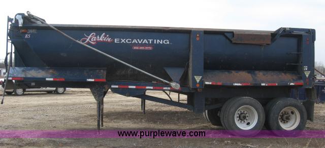 image for item 5395 2004 Western Construction Components STR26-1/4F 26' end dump trailer