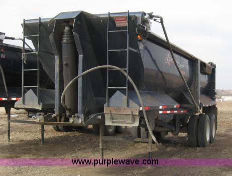 image for item 5395 2004 Western Construction Components STR26-1/4F 26' end dump trailer