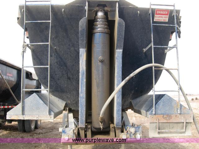 image for item 5395 2004 Western Construction Components STR26-1/4F 26' end dump trailer