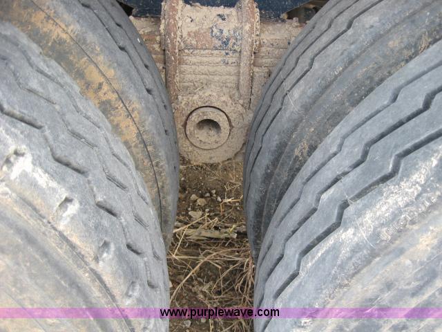 image for item 5395 2004 Western Construction Components STR26-1/4F 26' end dump trailer