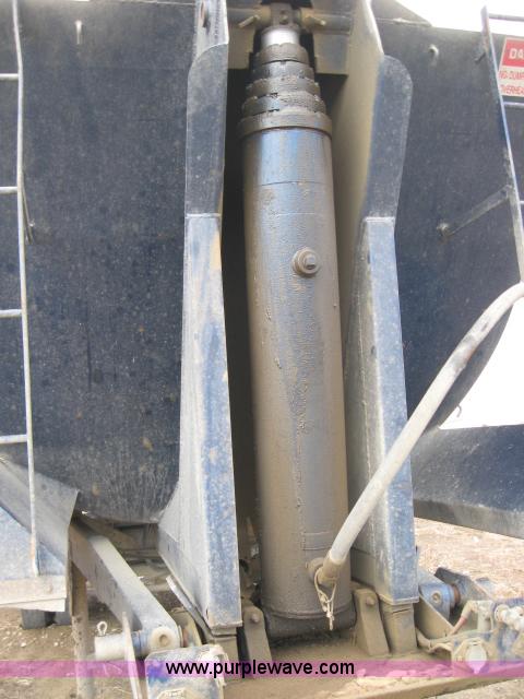 image for item 5395 2004 Western Construction Components STR26-1/4F 26' end dump trailer