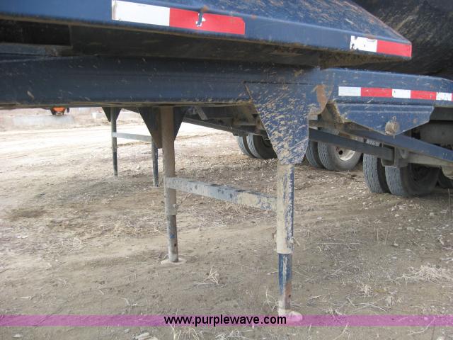 image for item 5395 2004 Western Construction Components STR26-1/4F 26' end dump trailer