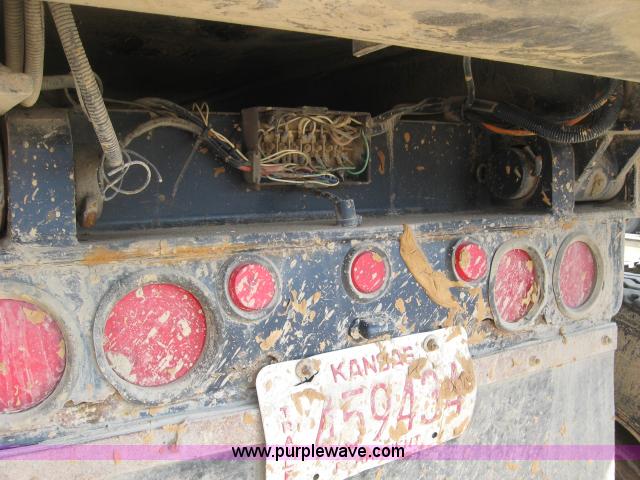 image for item 5396 1999 Western STR26-1/4F 26' end dump trailer