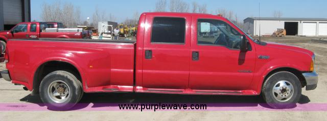 image for item 5398 1999 Ford F350 Super Duty crew cab dually pickup truck