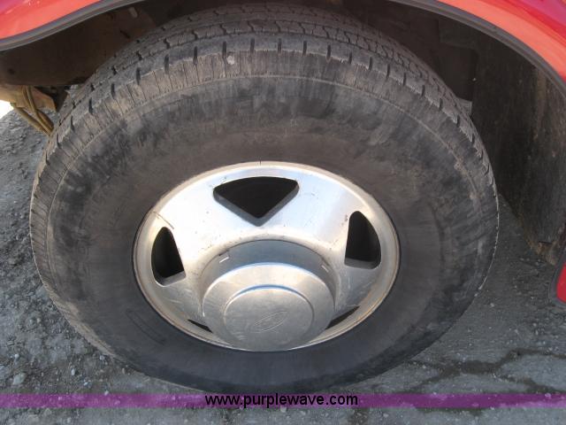 image for item 5398 1999 Ford F350 Super Duty crew cab dually pickup truck