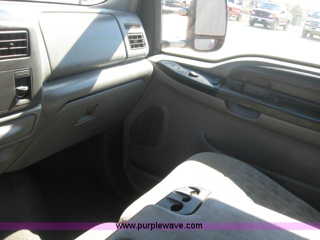 image for item 5398 1999 Ford F350 Super Duty crew cab dually pickup truck