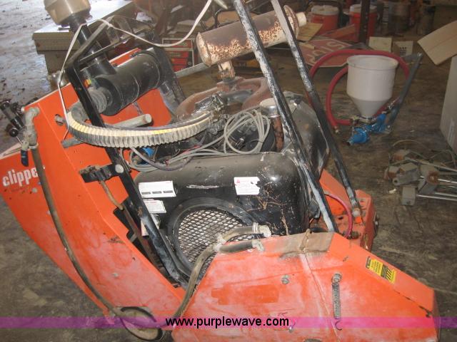 image for item 5400 Clipper concrete saw