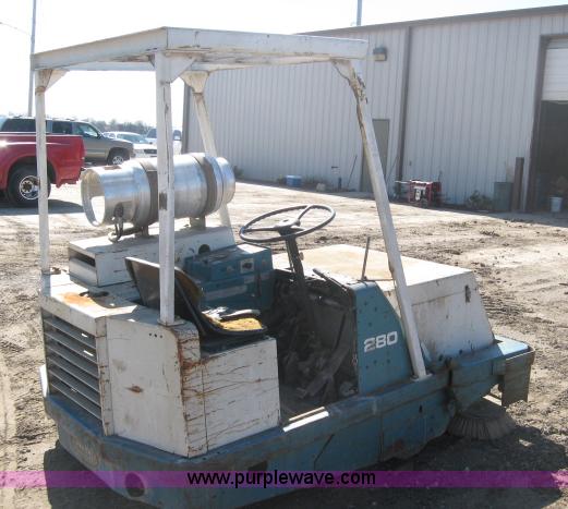 image for item 5401 Tennant 280 power sweeper