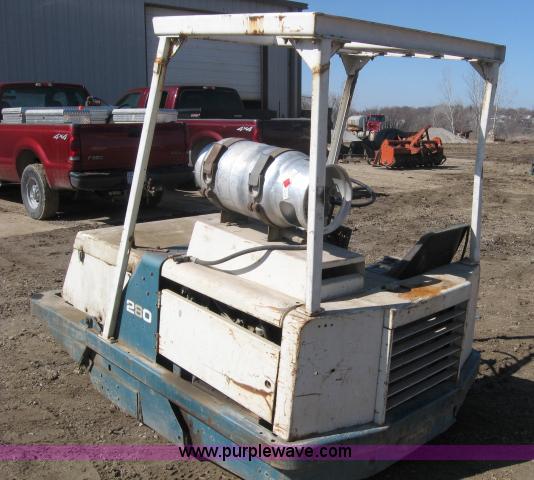 image for item 5401 Tennant 280 power sweeper