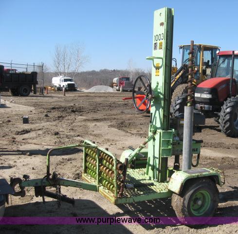 image for item 5404 Dig-r-mobile 550 auger drill