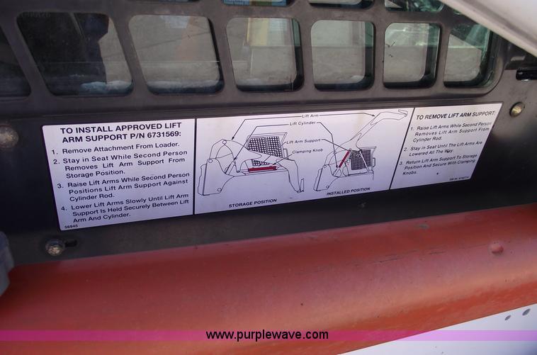 image for item 5441 2005 Bobcat S300 gold package skid steer