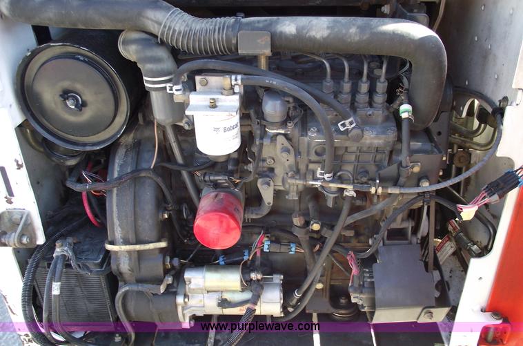 image for item 5443 2003 Bobcat S250 skid steer