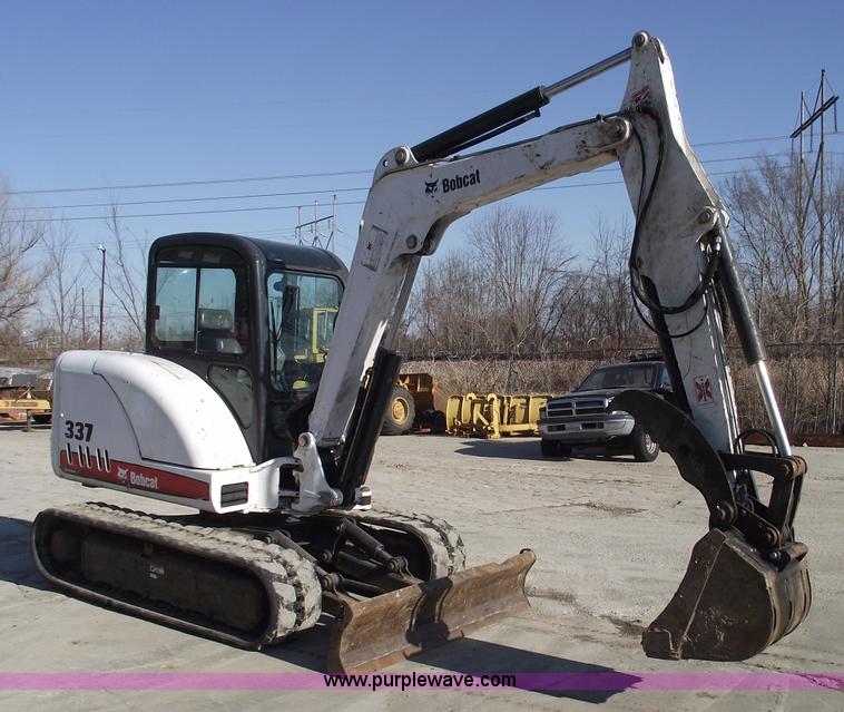image for item 5445 2007 Bobcat 337G excavator