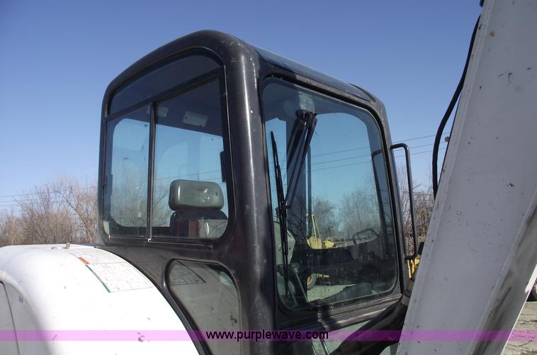 image for item 5445 2007 Bobcat 337G excavator