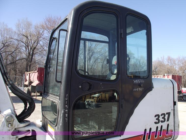 image for item 5445 2007 Bobcat 337G excavator