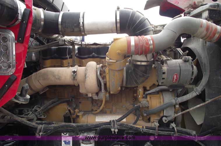 image for item 5552 2004 Kenworth W900B semi truck