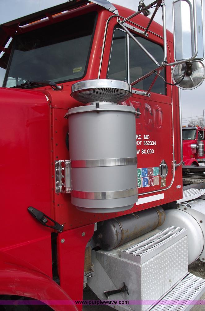 image for item 5553 1993 Peterbilt 378 semi truck