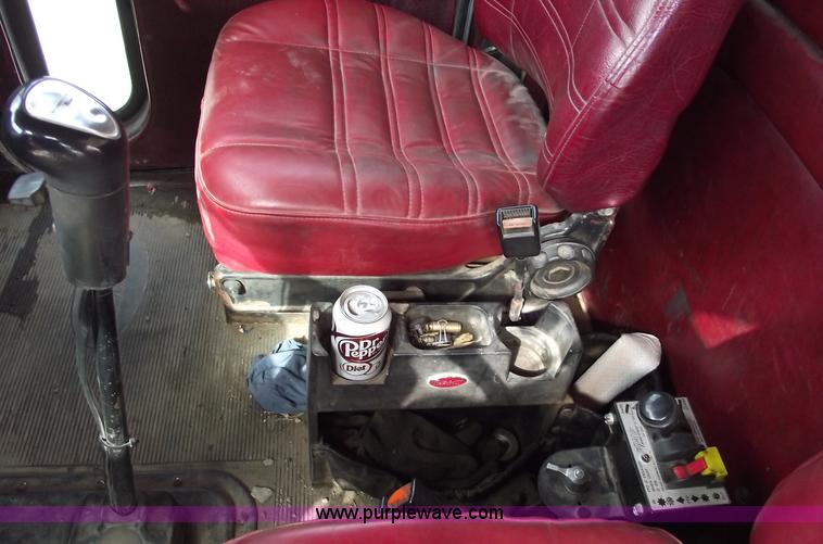 image for item 5553 1993 Peterbilt 378 semi truck