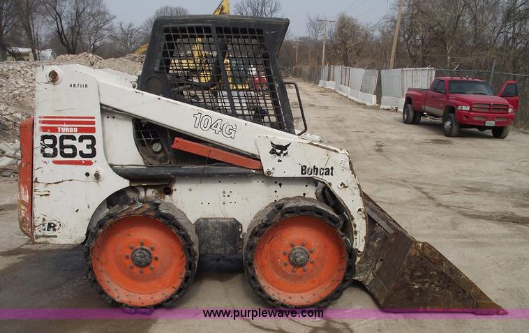image for item 5558 2003 Bobcat 863 skid steer