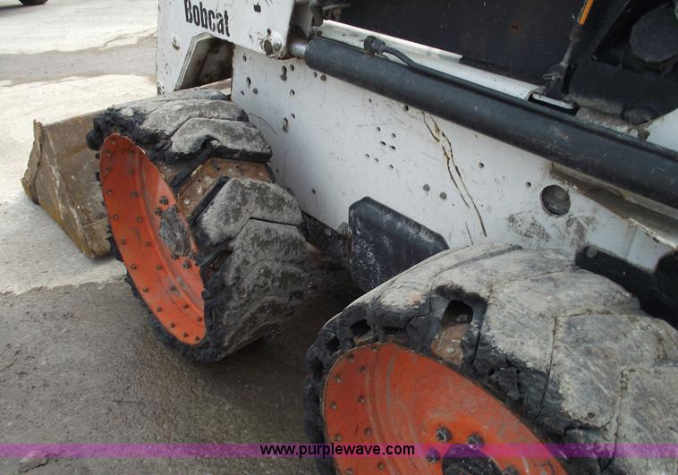 image for item 5558 2003 Bobcat 863 skid steer