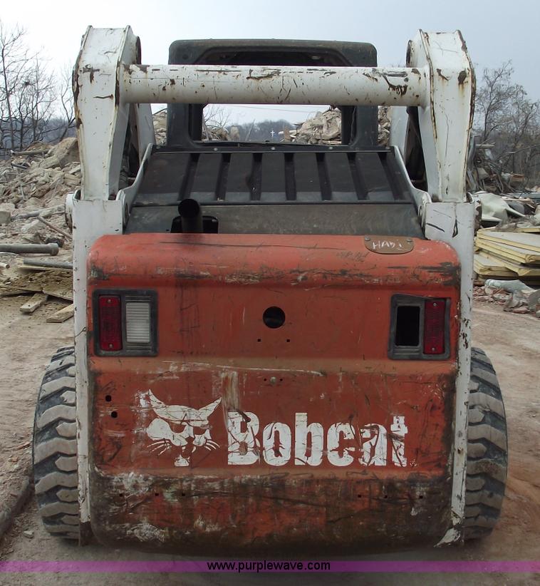image for item 5560 2003 Bobcat S250 skid steer