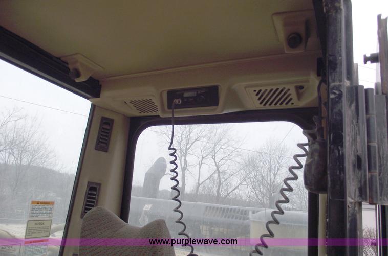 image for item 5561 2004 Caterpillar 345BL excavator