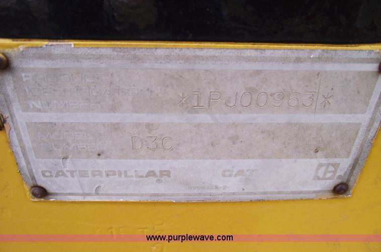 image for item 5576 1989 Caterpillar D3C dozer