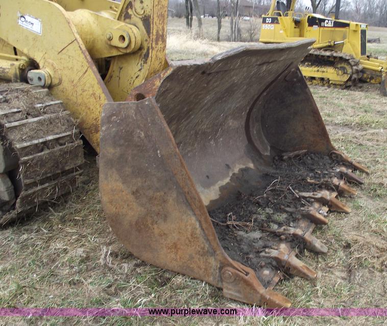 image for item 5577 1993 Caterpillar 963 track loader