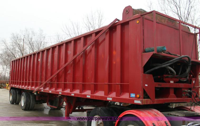 image for item 6353 2005 Steco 41' tandem axle ejection trailer