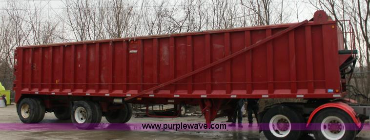 image for item 6353 2005 Steco 41' tandem axle ejection trailer