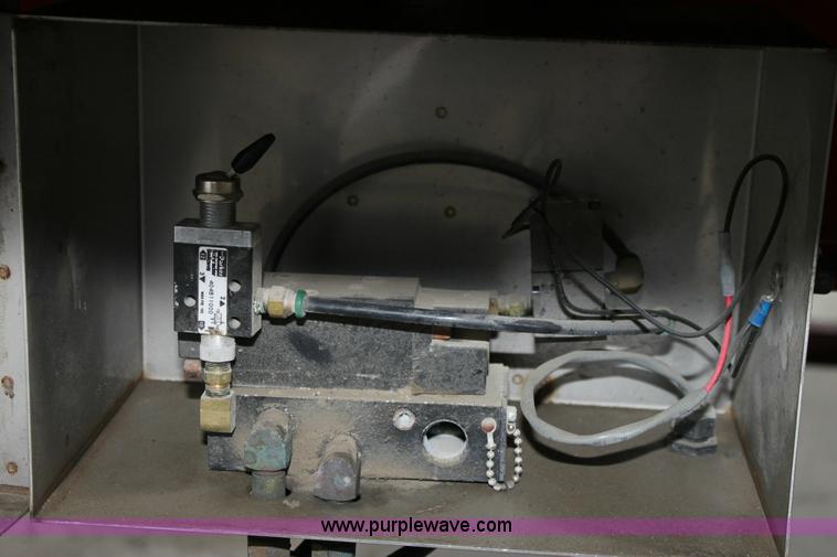 image for item 6353 2005 Steco 41' tandem axle ejection trailer