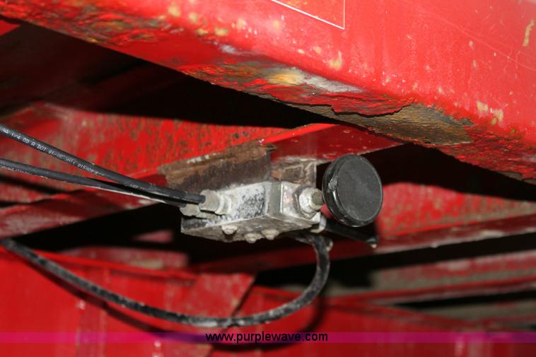 image for item 6353 2005 Steco 41' tandem axle ejection trailer