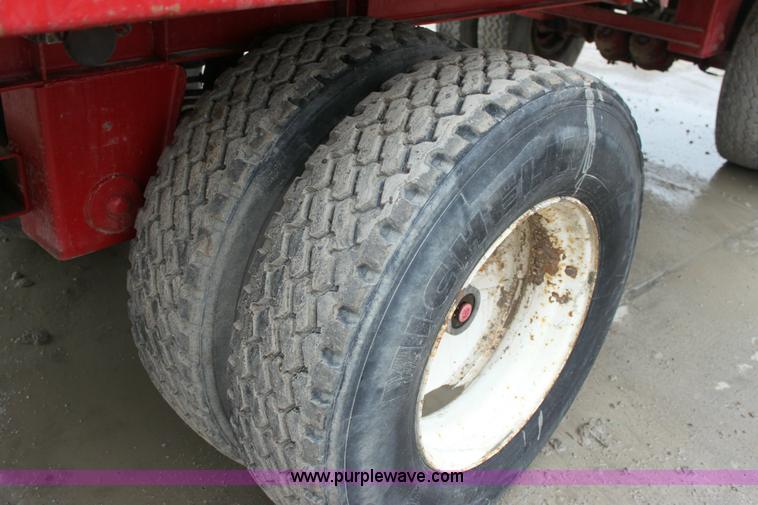 image for item 6353 2005 Steco 41' tandem axle ejection trailer