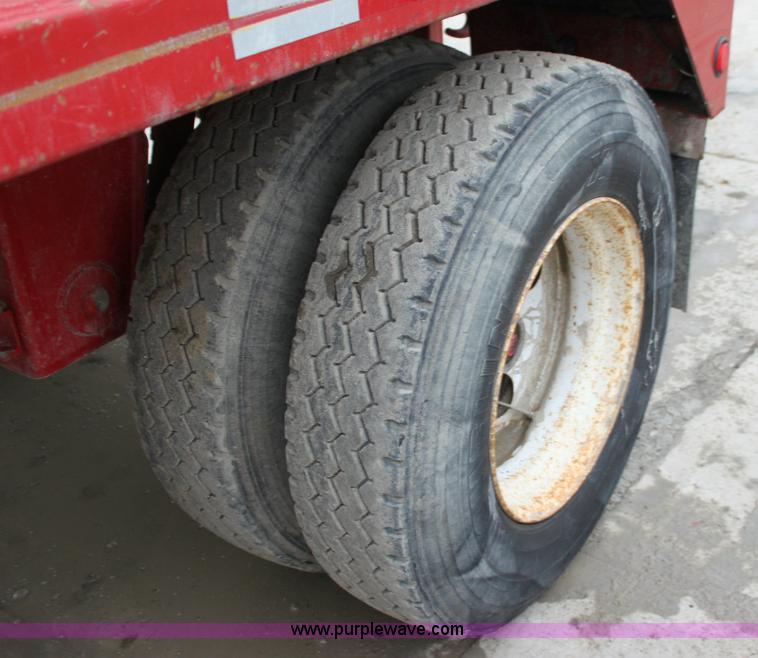 image for item 6353 2005 Steco 41' tandem axle ejection trailer