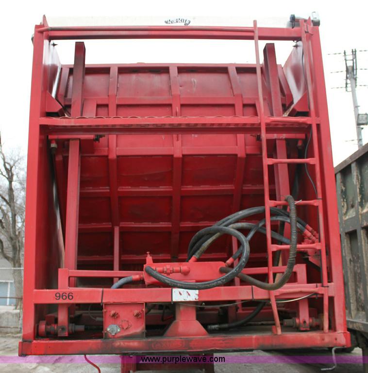 image for item 6354 1987 41' tandem axle ejection trailer