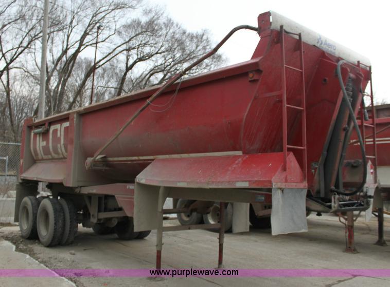 image for item 6355 1995 Western 27' barrel end dump trailer