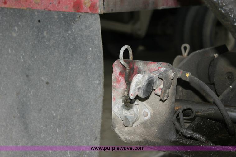 image for item 6355 1995 Western 27' barrel end dump trailer