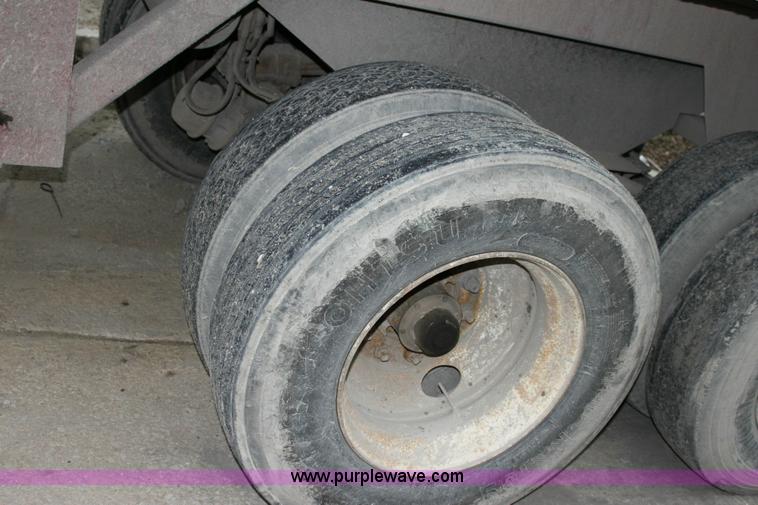 image for item 6355 1995 Western 27' barrel end dump trailer