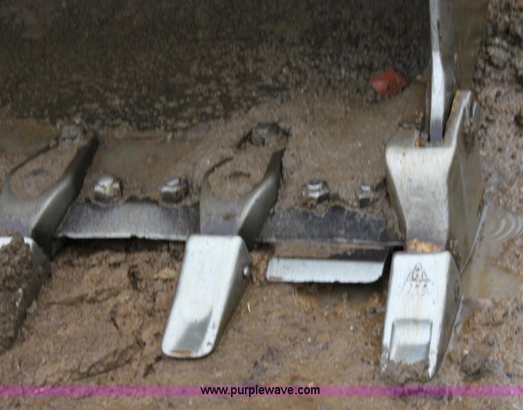 image for item 6363 Caterpillar 963B track loader