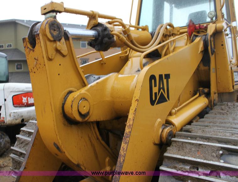 image for item 6363 Caterpillar 963B track loader