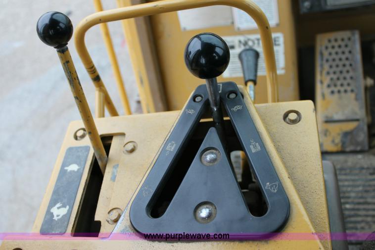 image for item 6364 1998 Caterpillar 963B track loader