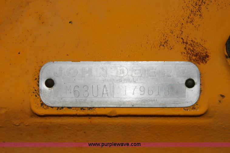 image for item 6440 1970 John Deere 570A motor grader