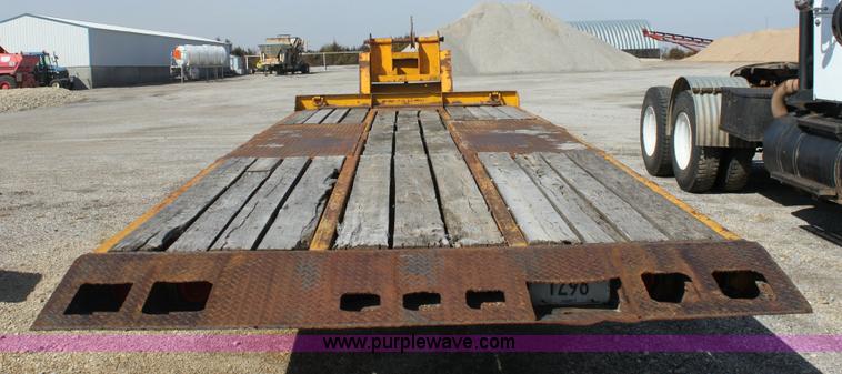 image for item 6531 1989 Hi-Tensile tandem axle tilt trailer