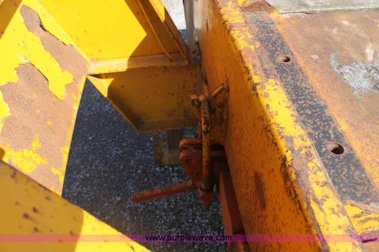 image for item 6531 1989 Hi-Tensile tandem axle tilt trailer