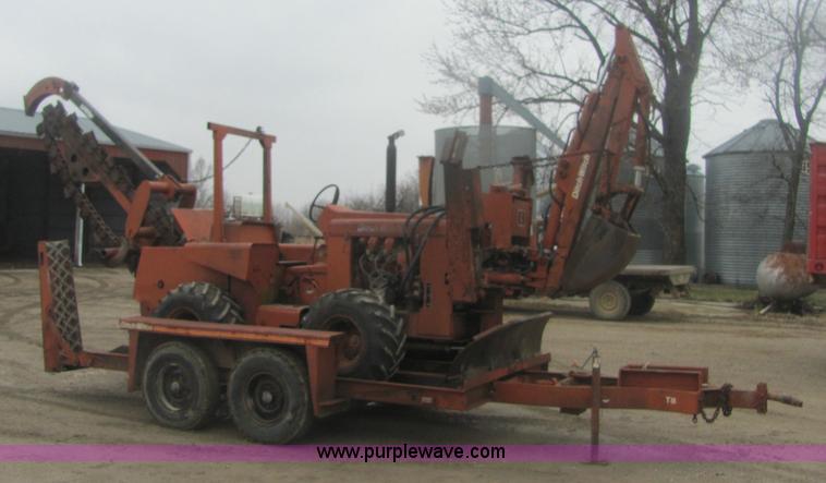 image for item 6954 Ditch Witch R65 trencher
