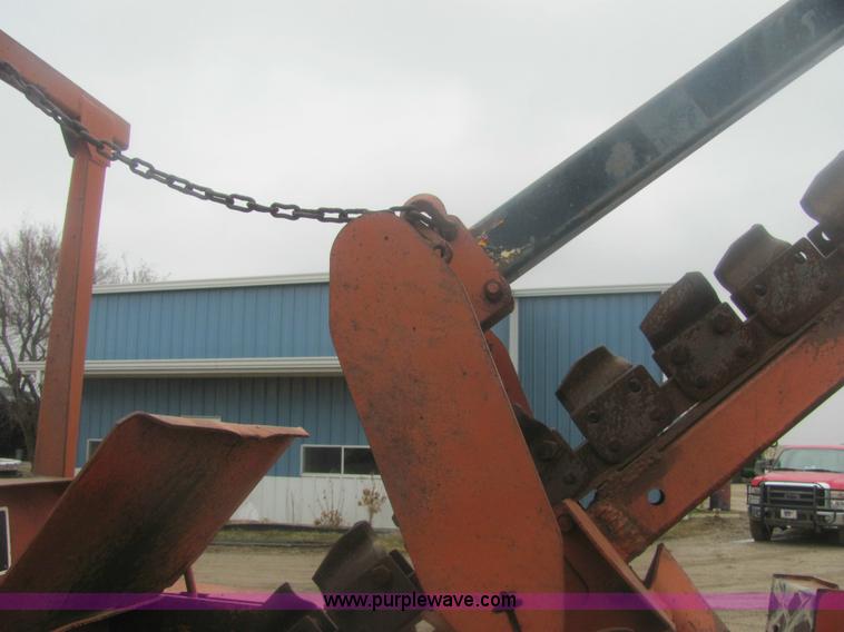 image for item 6954 Ditch Witch R65 trencher
