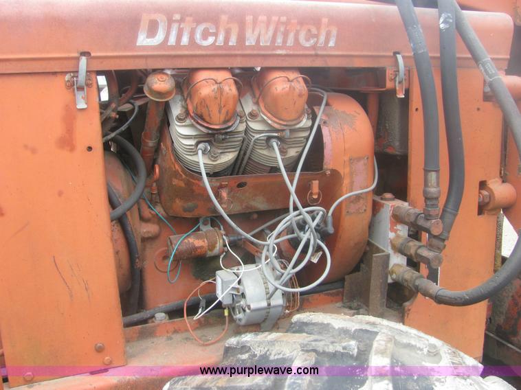 image for item 6954 Ditch Witch R65 trencher